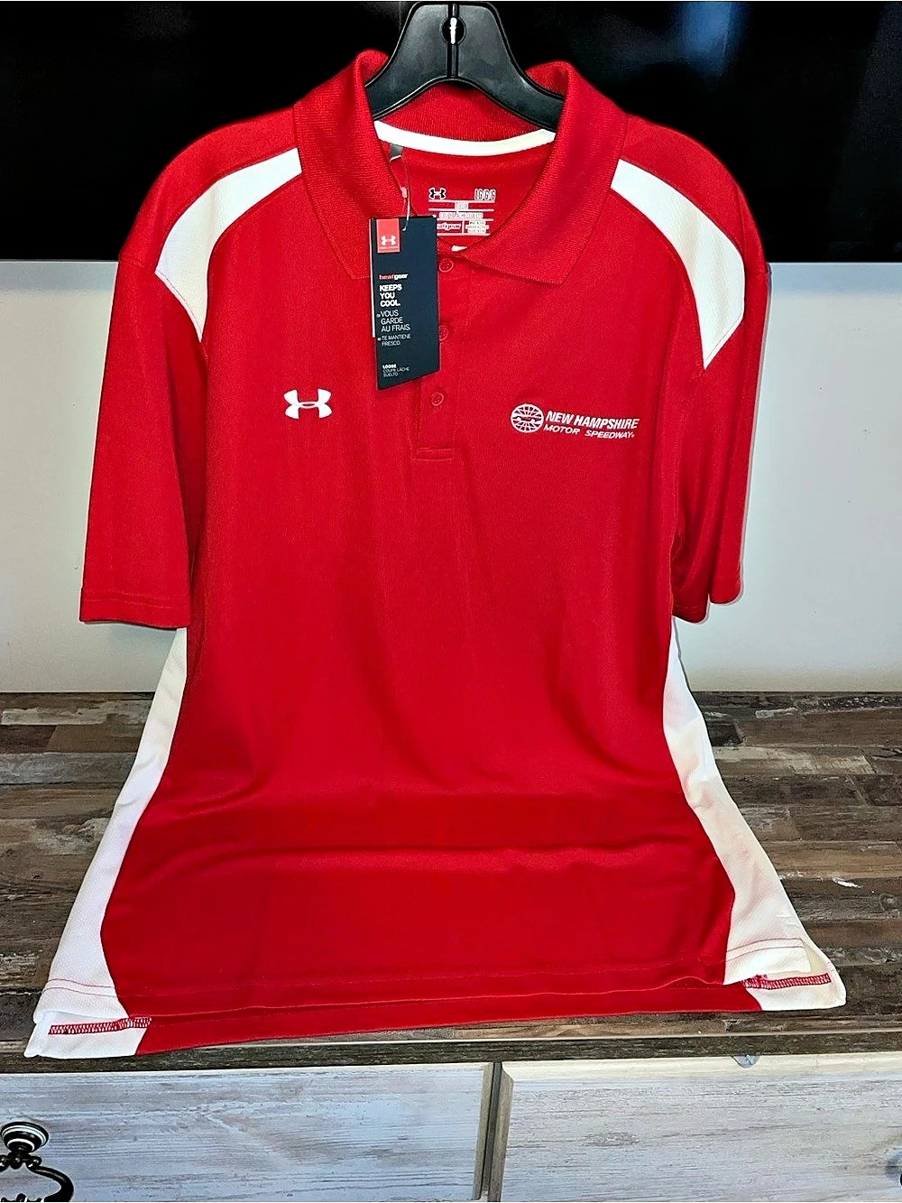 Under Armour HeatGear polo Red & White Size Large